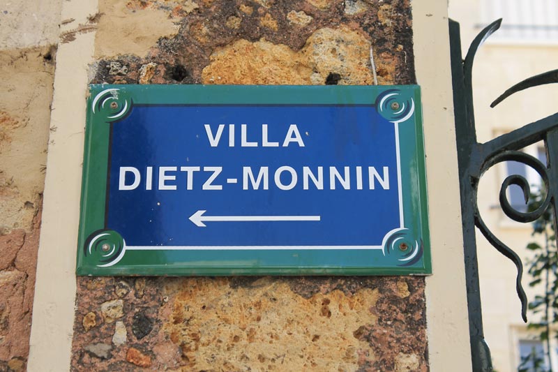 Direction vers la Villa Dietz-Monnin.
