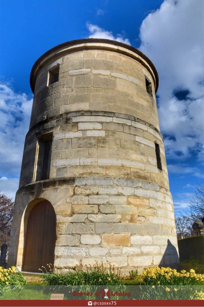 Le moulin de la Charité au cimetière du Montparnasse