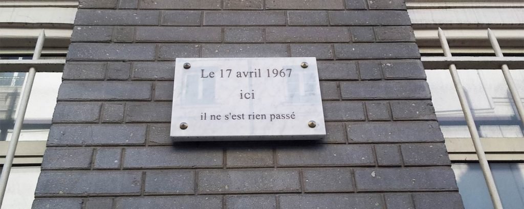 Plaque Ici le 17 avril 1967 il ne s'est rien passé rue de Charenton