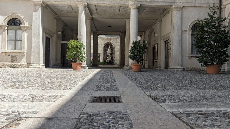 Cour intérieure du Palazzo Thun.