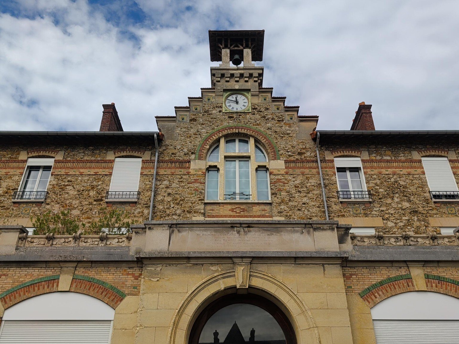 Le bâtiment de l’Horloge, vestige de l’hospice Paul-Brousse de 1913