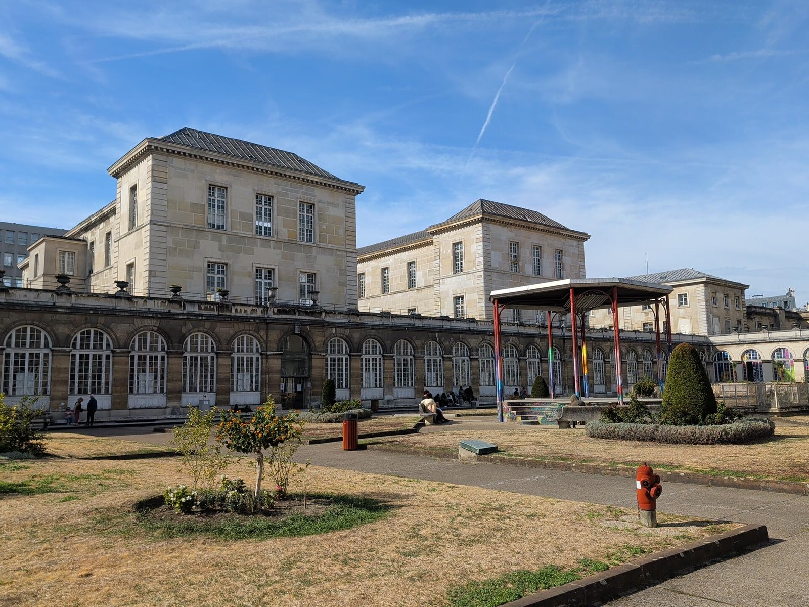 À Lariboisière, les pavillons ont été espacés pour chasser les « miasmes »