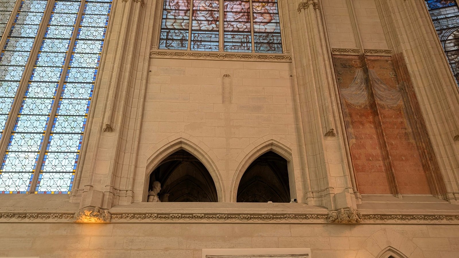 Détail du vestige Où sont passées les statues de la Sainte-Chapelle de Vincennes ?